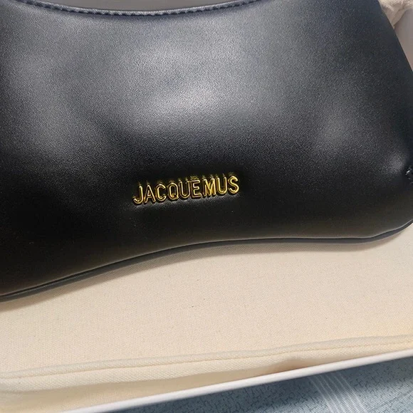Jacquemus Black Leather Crossbody Bag - Picture 5 of 7